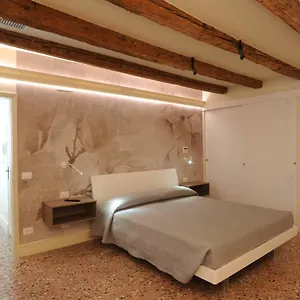 ca-riva-del-vin.hotelinveneto.com/