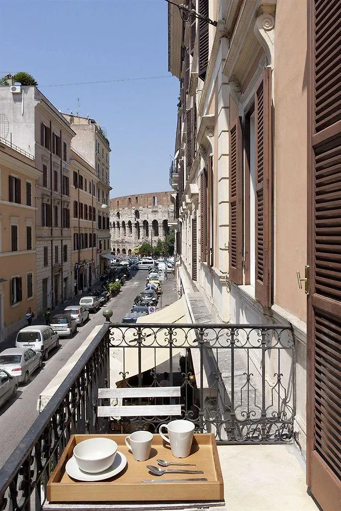 B&B Santi Quattro Al Colosseo Roma 2*,