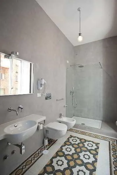 ** Oda ve Kahvaltı B&B Santi Quattro Al Colosseo Roma İtalya