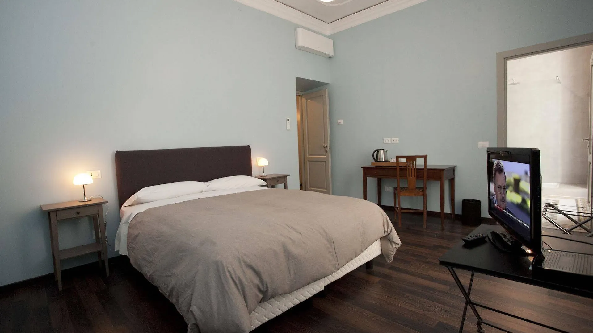 B&B Santi Quattro Al Colosseo Roma İtalya